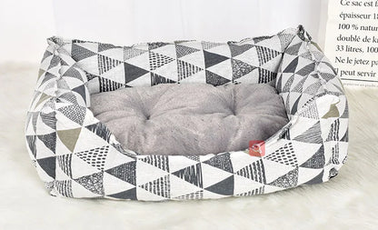 Warm Pet Bed for Dogs and Cats - Autumn/Winter Design