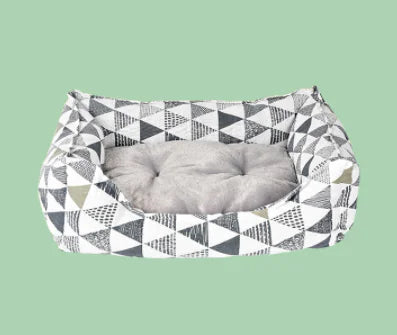 Warm Pet Bed for Dogs and Cats - Autumn/Winter Design