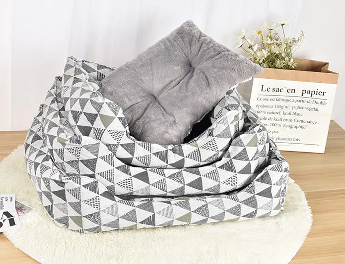Warm Pet Bed for Dogs and Cats - Autumn/Winter Design