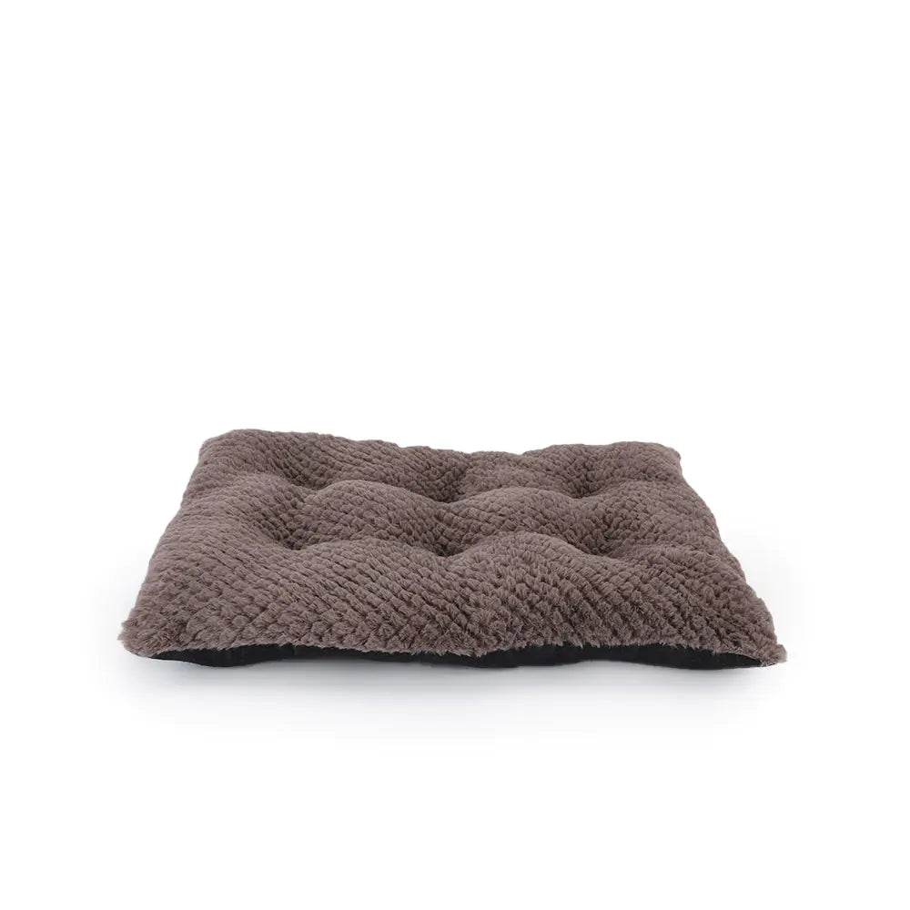 Non-Slip Short-Haired Pineapple Wool Doghouse
