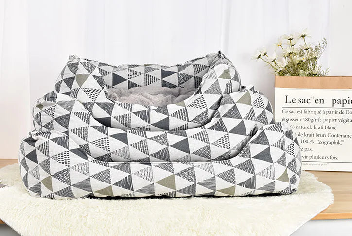 Warm Pet Bed for Dogs and Cats - Autumn/Winter Design